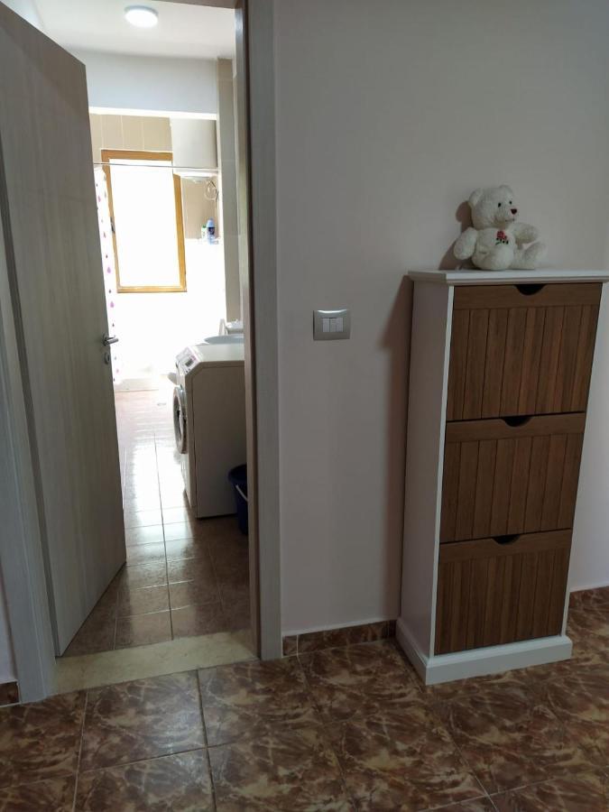 Jozi Kaiser Apartment 1 Dıraç Dış mekan fotoğraf
