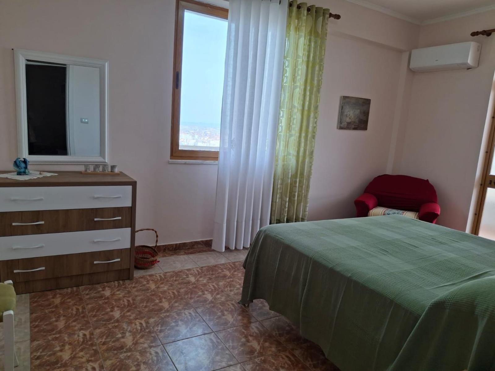 Jozi Kaiser Apartment 1 Dıraç Dış mekan fotoğraf